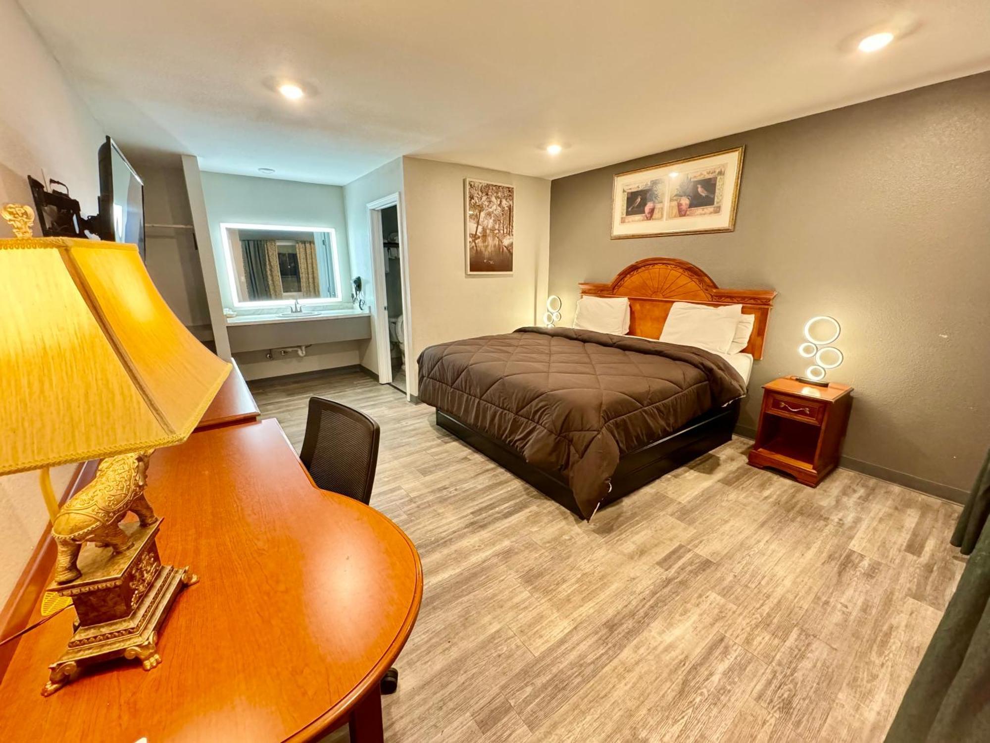 Ozark Inn & Suites ภายนอก รูปภาพ